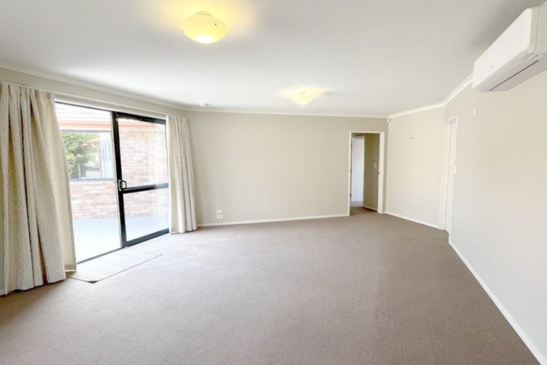 Photo of property in 10 Everton Place, Mount Wellington, Auckland, 1060