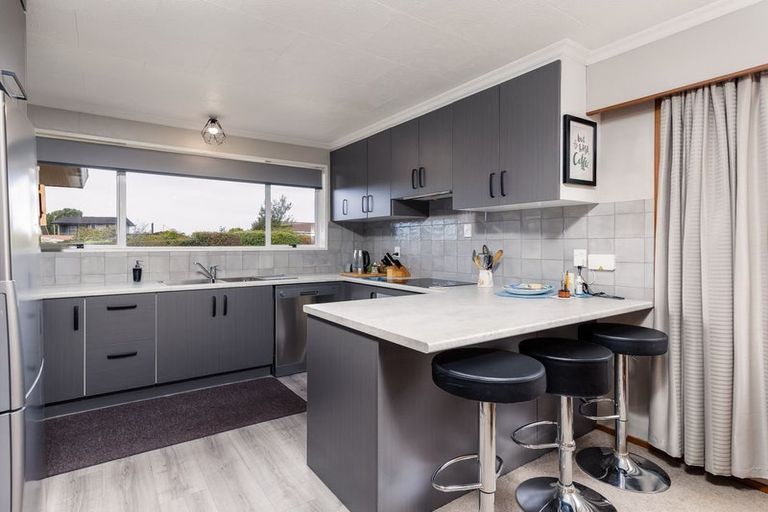 Photo of property in 11 Oxford Street, Waimate, 7924