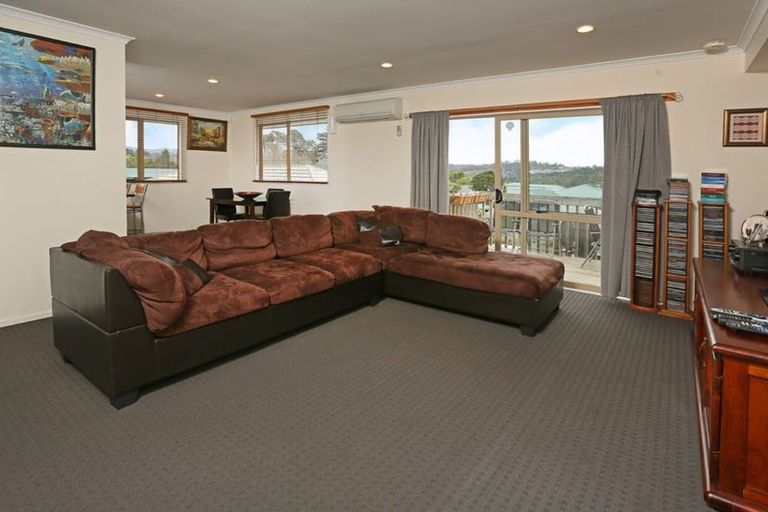 Photo of property in 49a Forest Hill Road, Henderson, Auckland, 0612