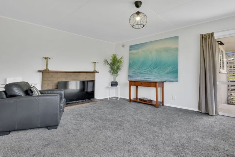 Photo of property in 13 Mangarau Crescent, Havelock North, 4130