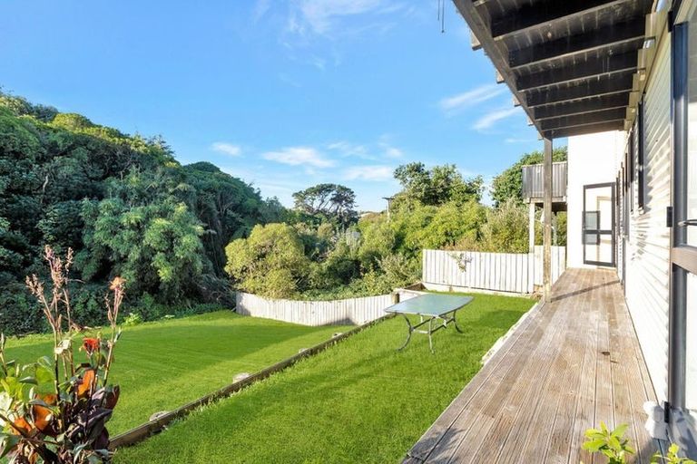 Photo of property in 2/4 Puaha Street, Takapuwahia, Porirua, 5022