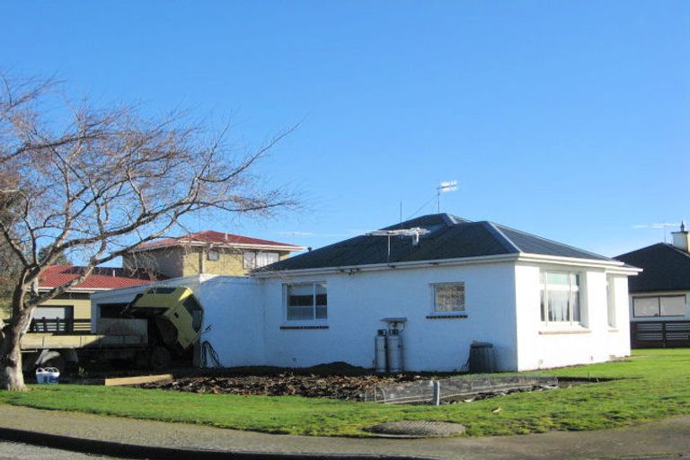 Photo of property in 46 Queen Street, Winton, 9720