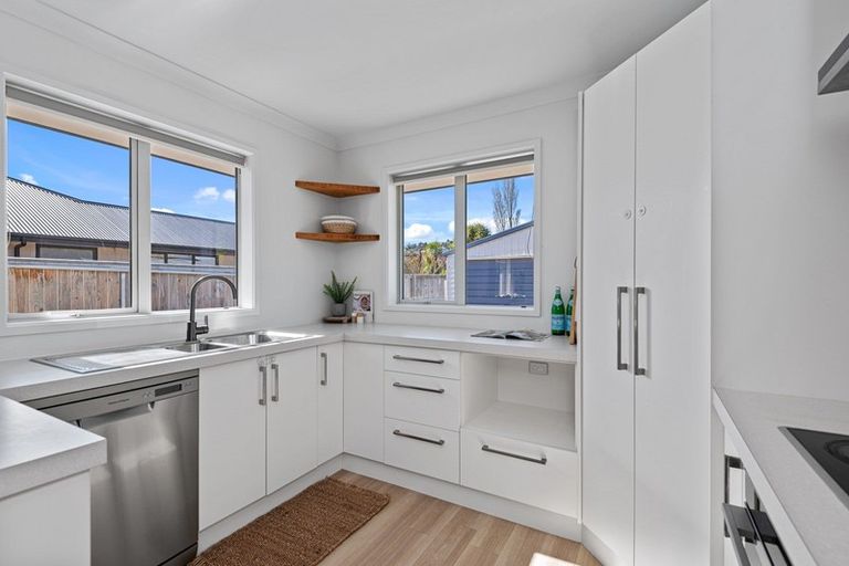 Photo of property in 11 Bowenvale Avenue, Cashmere, Christchurch, 8022