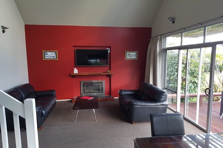 Photo of property in 1420 Hamurana Road, Mourea, Rotorua, 3074