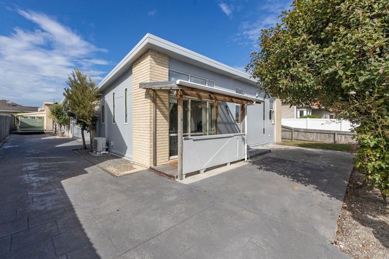 Photo of property in 3b Elizabeth Street, Riccarton, Christchurch, 8011