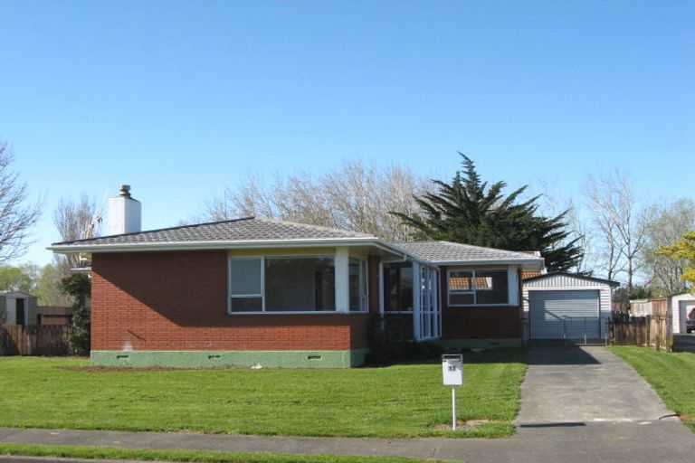 Photo of property in 17 Taumaihi Street, Bulls, 4818