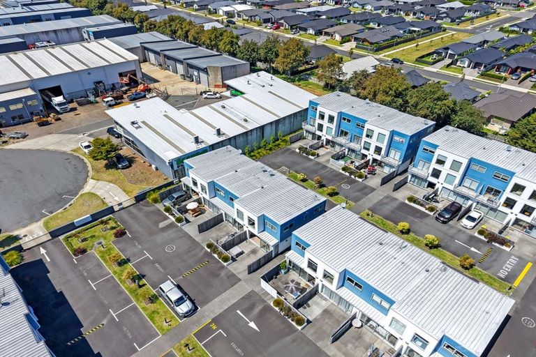 Photo of property in 31 Reynolds Place, Papamoa Beach, Papamoa, 3118