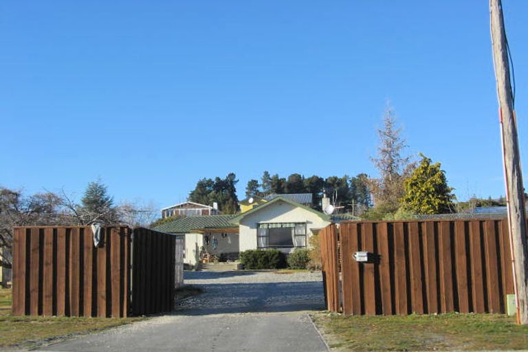 Photo of property in 72a Upton Street, Wanaka, 9305