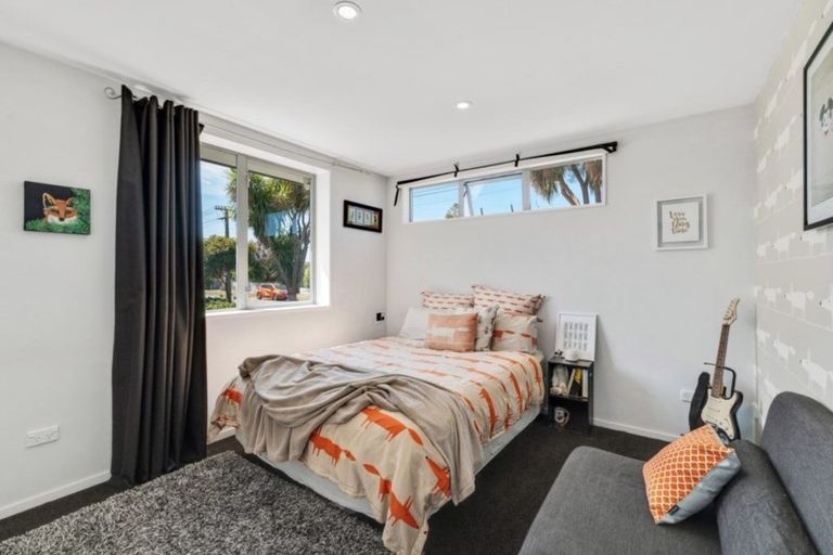 Photo of property in 15 Colesbury Street, Bishopdale, Christchurch, 8053