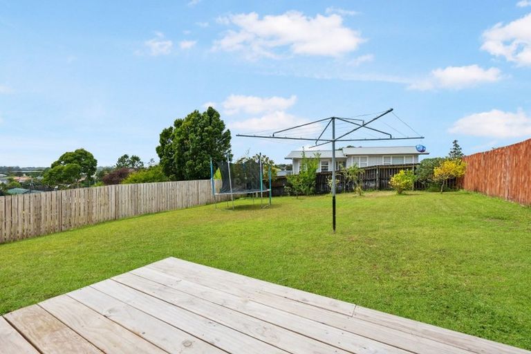 Photo of property in 25 Japonica Drive, Beach Haven, Auckland, 0626