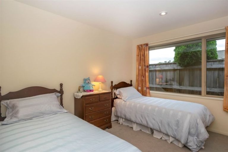 Photo of property in 32 Magnolia Drive, Springlands, Blenheim, 7201