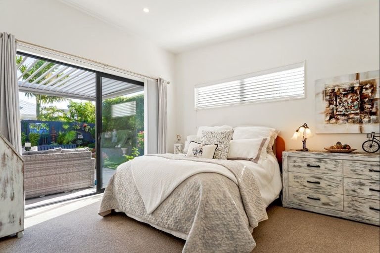 Photo of property in 6 Trevally Place, Snells Beach, 0920