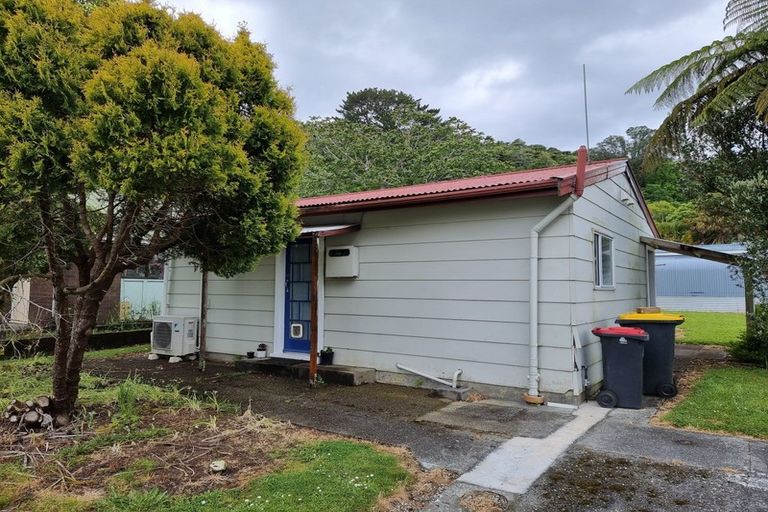 Photo of property in 25 Shakespeare Street, Greymouth, 7805