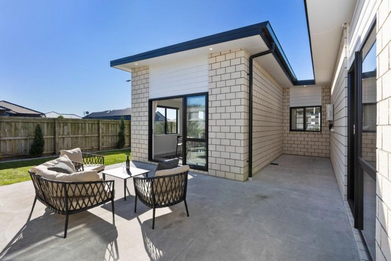 Photo of property in 13 Rua Place, Bell Block, New Plymouth, 4312