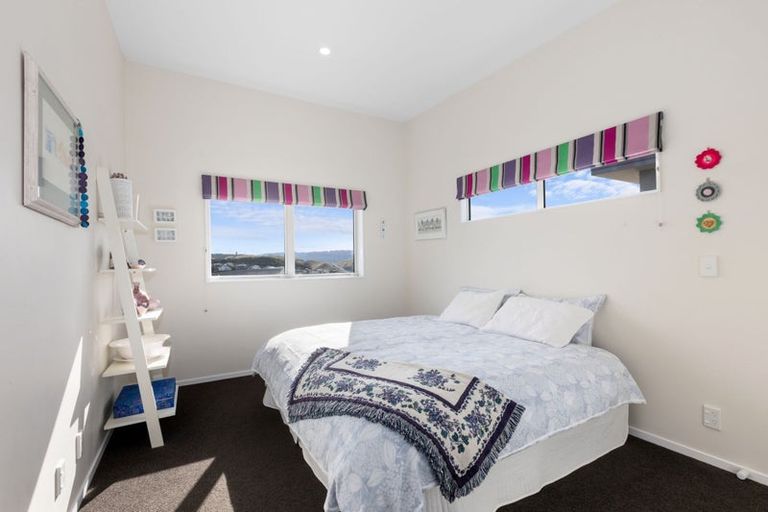 Photo of property in 36e Erlestoke Crescent, Churton Park, Wellington, 6037
