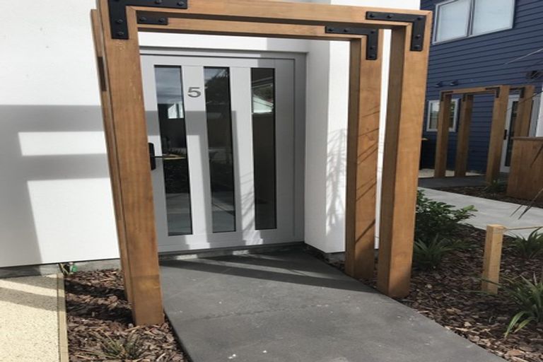 Photo of property in 5/257 Armagh Street, Christchurch Central, Christchurch, 8011