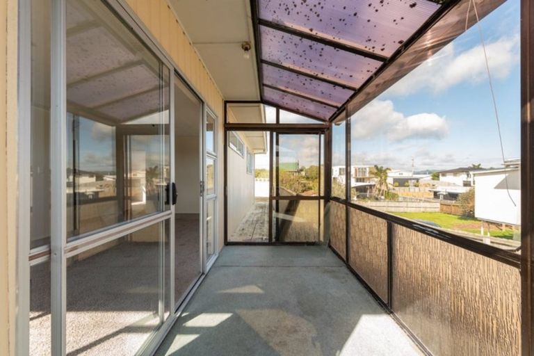 Photo of property in 56 Karewa Parade, Papamoa Beach, Papamoa, 3118