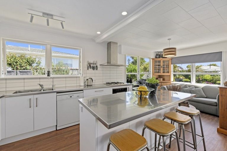 Photo of property in 4 Regal Street, Levin, 5510