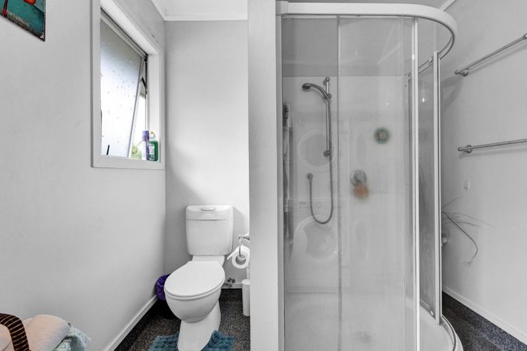 Photo of property in 15b Parsons Street, Vogeltown, New Plymouth, 4310