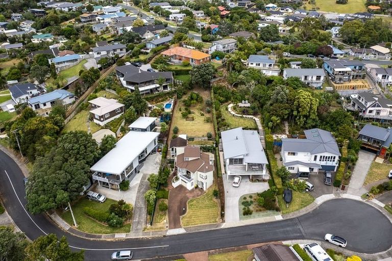 Photo of property in 28 Maori Hut Road, Red Beach, 0932