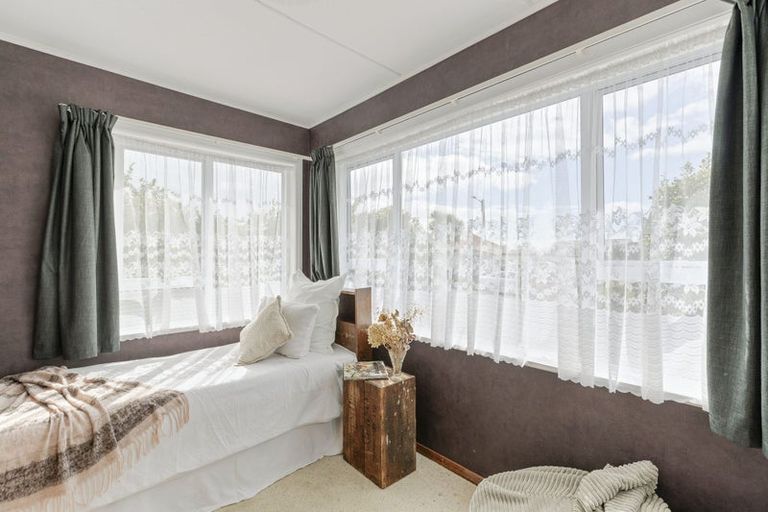 Photo of property in 55 Wrantage Street, Westown, New Plymouth, 4310