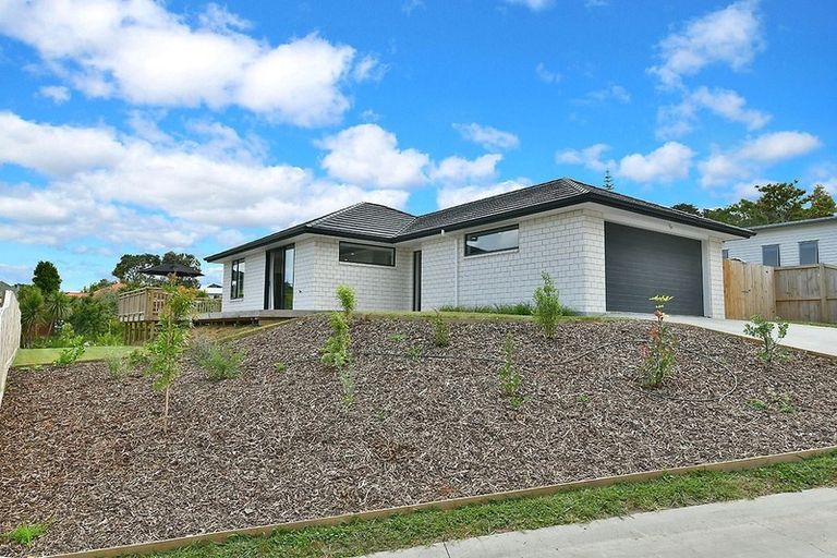 Photo of property in 5 St Julia Court, Helensville, 0800