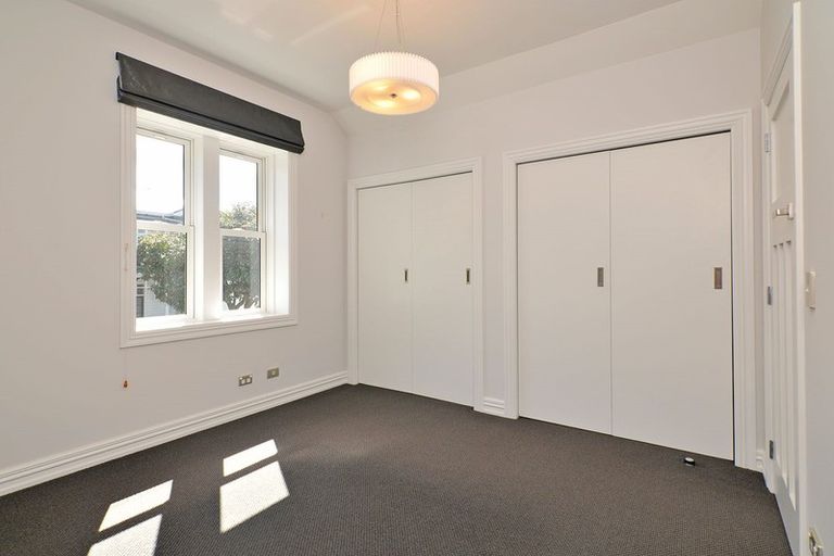 Photo of property in 63 Brougham Street, Mount Victoria, Wellington, 6011
