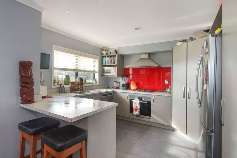 Photo of property in 27a Royal Doulton Drive, Pukekohe, 2677