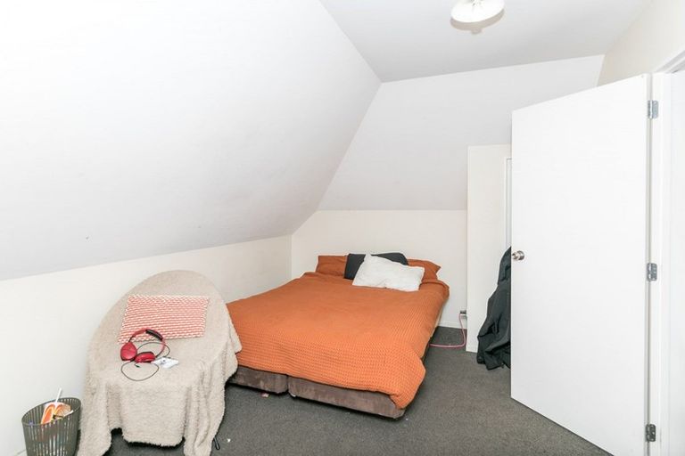 Photo of property in 2/179 Knighton Road, Hillcrest, Hamilton, 3216