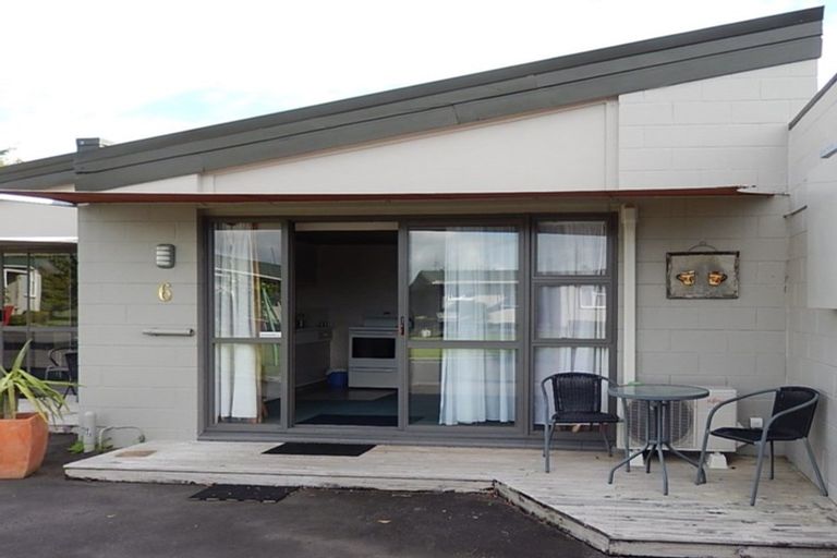 Photo of property in 4/119 Junction Road, Highlands Park, New Plymouth, 4312