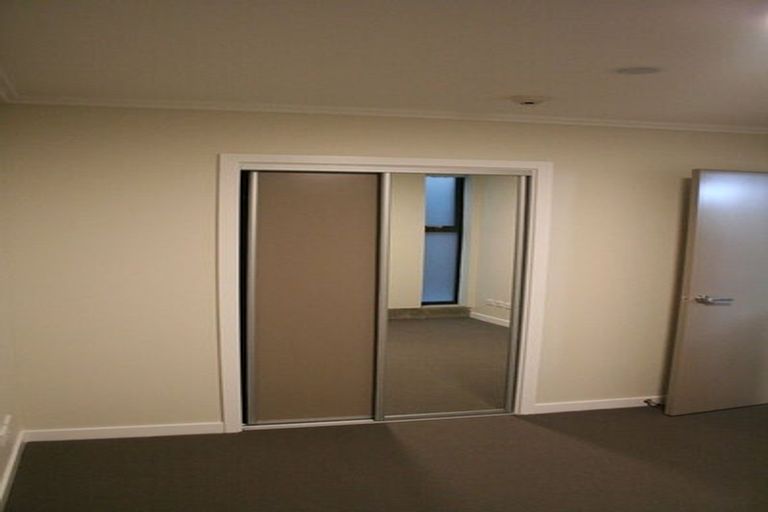 Photo of property in Frame Apartments, 2/111g Molesworth Street, Thorndon, Wellington, 6011