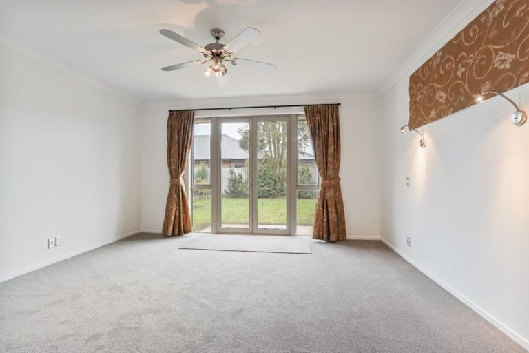 Photo of property in 54 Pentecost Road, Rangiora, 7400