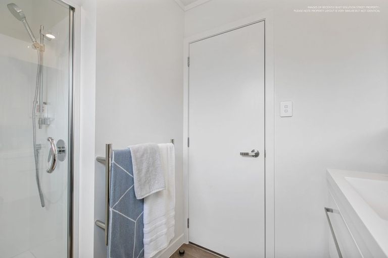 Photo of property in 5 Wallace Road, Mangere Bridge, Auckland, 2022