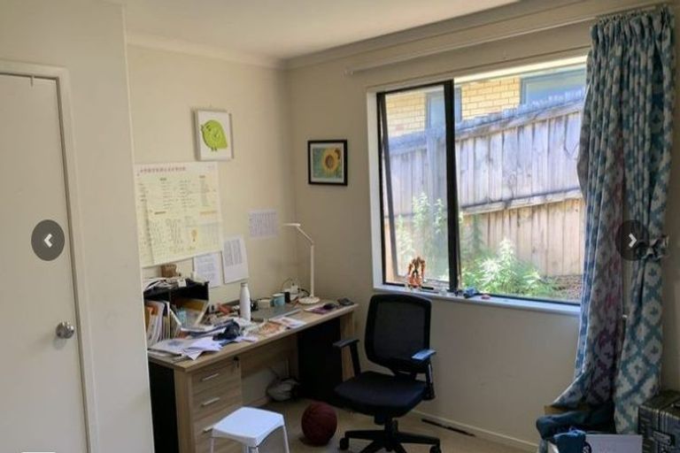 Photo of property in 10 Nimstedt Avenue, Oteha, Auckland, 0632