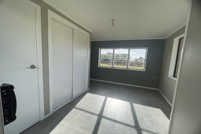 Photo of property in 72 Vista Road, Ohau, Levin, 5570