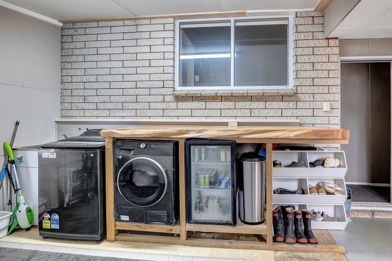 Photo of property in 1263 Egmont Road, Egmont Village, New Plymouth, 4372