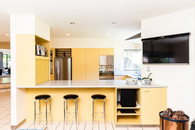 Photo of property in 145 Milton Road, Bluff Hill, Napier, 4110