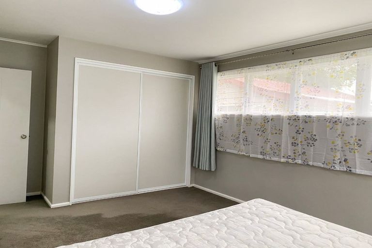 Photo of property in 5 Nyton Place, Bryndwr, Christchurch, 8053