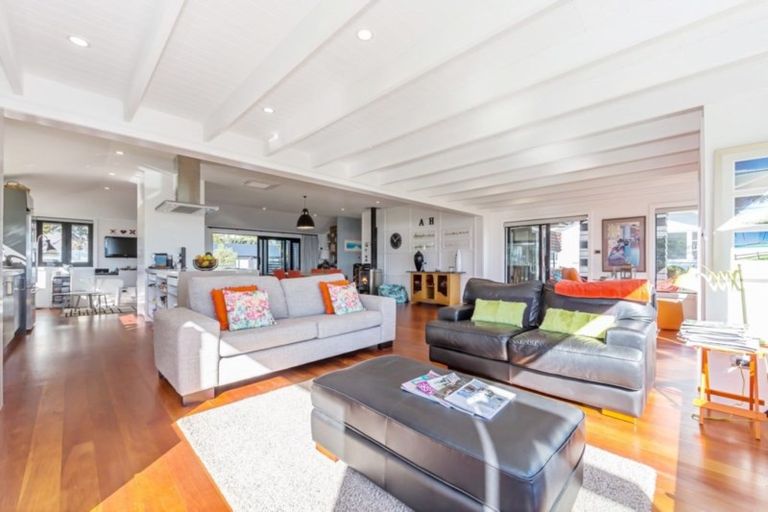 Photo of property in 105 The Esplanade, Manly, Whangaparaoa, 0930