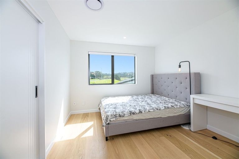 Photo of property in 45 Windlass Street, Long Bay, Auckland, 0630