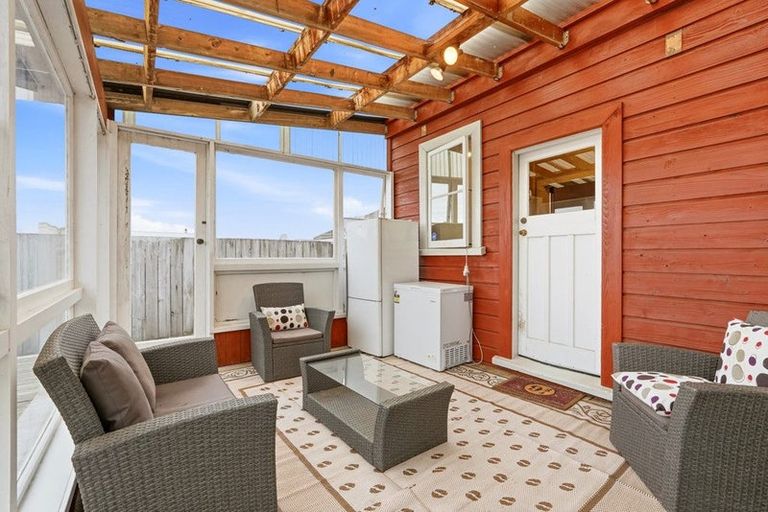 Photo of property in 23 Ruapehu Street, Castlecliff, Whanganui, 4501