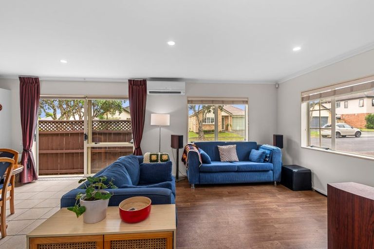 Photo of property in 17 Espalier Drive, Henderson, Auckland, 0612