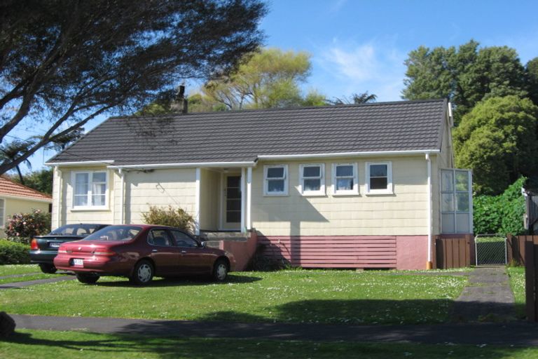 Photo of property in 9 Bideford Street, Brooklands, New Plymouth, 4310