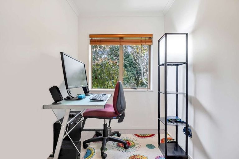 Photo of property in 17 Brights Road, Waiuku, 2123