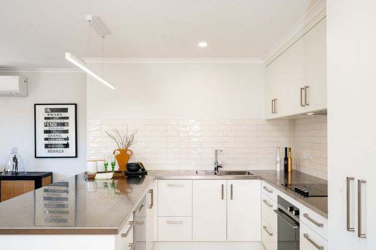 Photo of property in 50a Napier Road, Havelock North, 4130