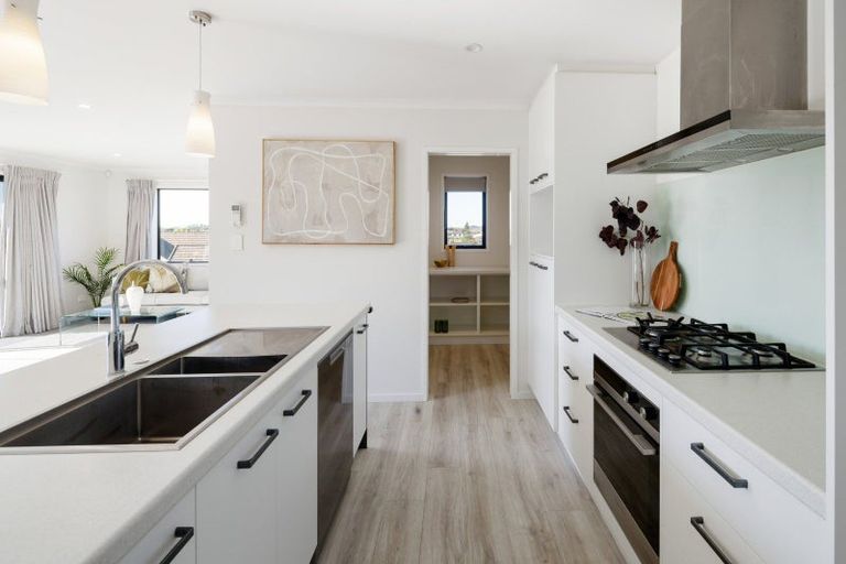 Photo of property in 38 Rose Berry Crescent, Flagstaff, Hamilton, 3210