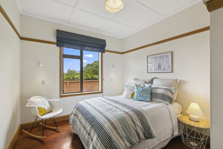 Photo of property in 25 Happy Valley Road, Owhiro Bay, Wellington, 6023