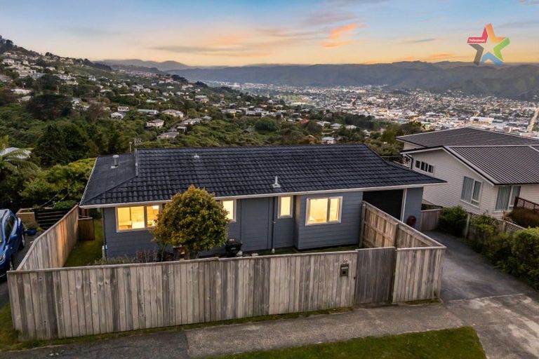 Photo of property in 67 Cypress Drive, Maungaraki, Lower Hutt, 5010
