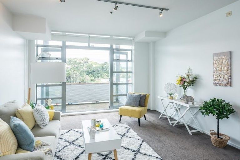 Photo of property in Vespa Apartments, 401/20 Hanson Street, Mount Cook, Wellington, 6021