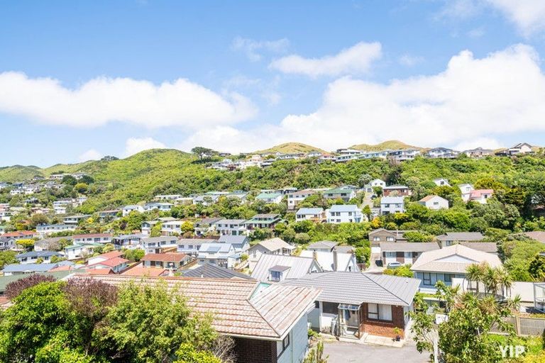 Photo of property in 14b Stonefield Place, Johnsonville, Wellington, 6037